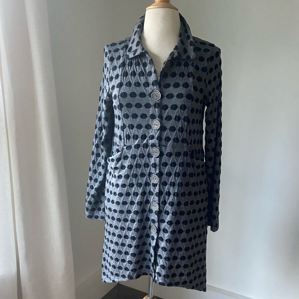 Artsy Polkadot Jacket - Picture 3 of 7